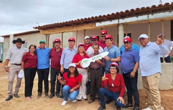 Fetape participa de entrega de casas e equipamentos na Mata Sul
