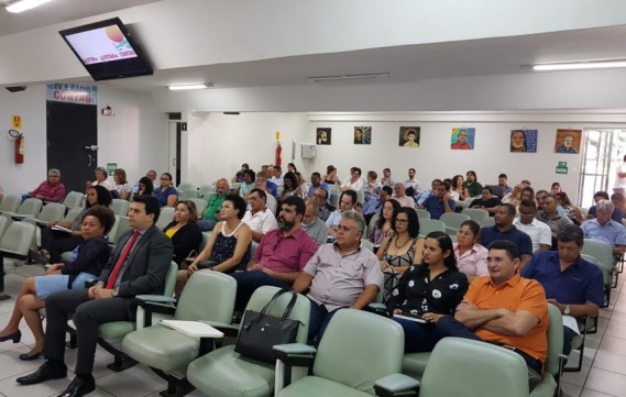 Contag reúne representantes das federações para debater ações contra a MP 871/19