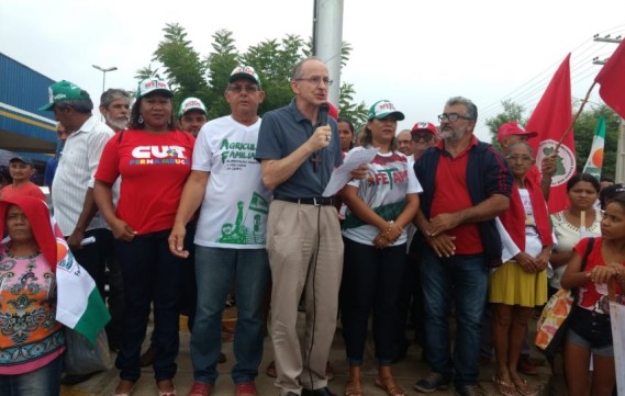 DOM GABRIEL, BISPO DA DIOCESE DE FLORESTA, APOIA A CAMPANHA SOLIDÁRIA DO MSTTR-PE