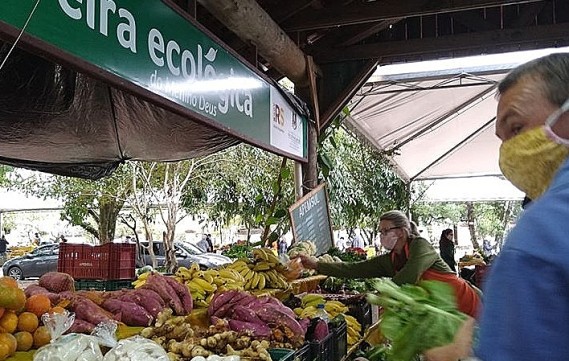 Via Campesina inicia a Jornada Nacional de Alimentação
