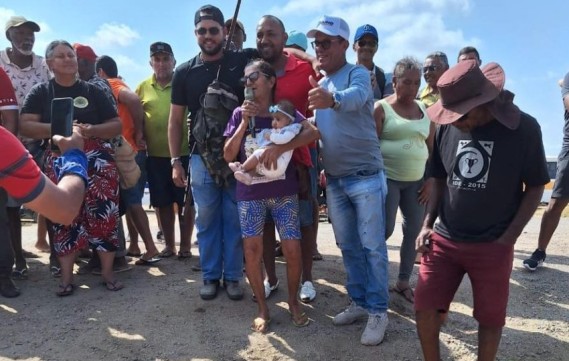 Festa de Itaparica: Lutar, resistir para continuar a existir