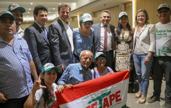 Fetape e trabalhadoras/es rurais participam de palestra do economista Eduardo Moreira na ALEPE