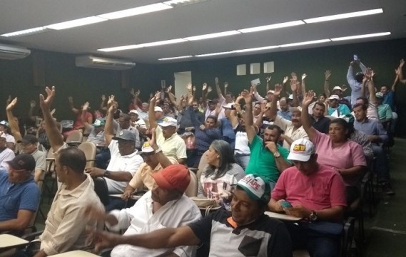 NENHUM DIREITO A MENOS PARA OS CANAVIEIROS E CANAVIEIRAS!