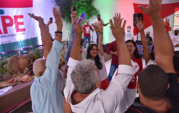 Fetape 60 anos - Plantar sonhos, colher esperança!