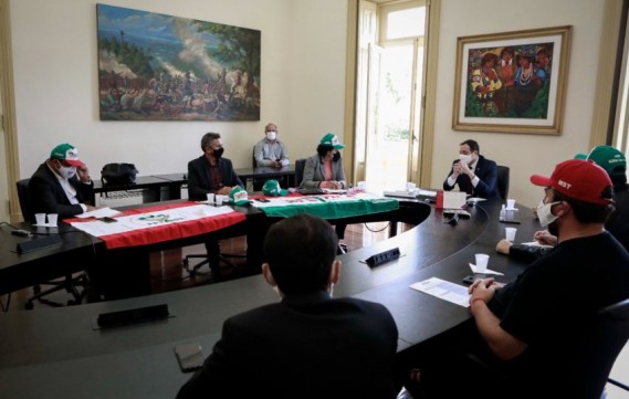 Governador Paulo Câmara recebe representantes do Campo e sinaliza investimento no PEAAF