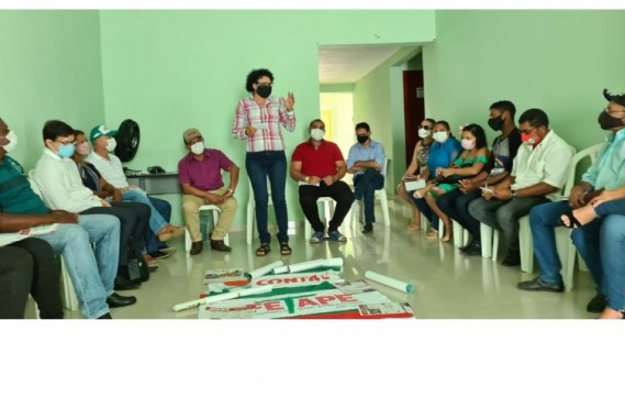 Fetape e sindicatos do Polo Sindical do Sertão do Araripe dialogam sobre leilões de terras na região