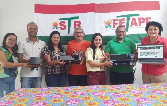 Fetape e Contag entregam kits de informática para sindicados rurais em Pernambuco